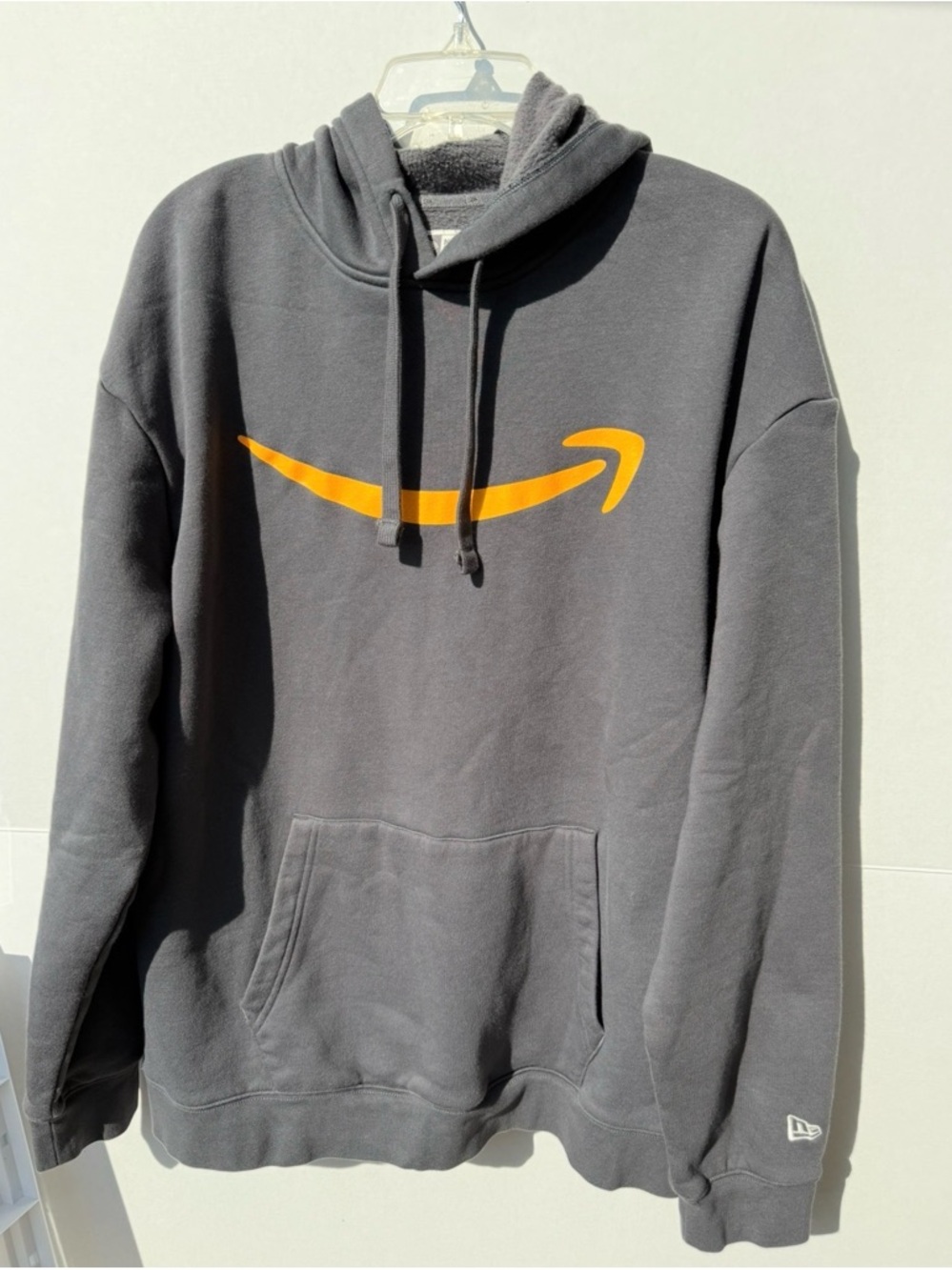 Gray Amazon smile Hoodie XL Front Pocket Preowned prime delivery nextday NEW ERA
